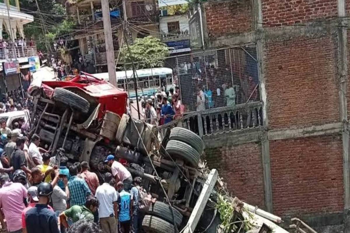 அக்குறணை கோர விபத்து - தீவிர சிகிச்சை பிரிவிலிருந்த மற்றுமொரு இளைஞனும் பலி | Akkurana Accident Update அக்குறணை கோர விபத்து - தீவிர சிகிச்சை பிரிவிலிருந்த மற்றுமொரு இளைஞனும் பலி | Akkurana Accident Update