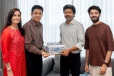 அனிருத் - காவ்யா மாறன் திருமணம்.. முதலமைச்சர் விஜய்க்கு அழைப்பிதழ் வழங்கிய கலாநிதி மாறன்