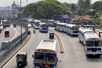 பேருந்து மோதி பெண் பலி