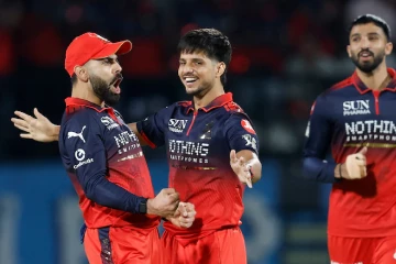 அதிரடியாக இறுதிப் போட்டிக்குள் நுழைந்த RCB