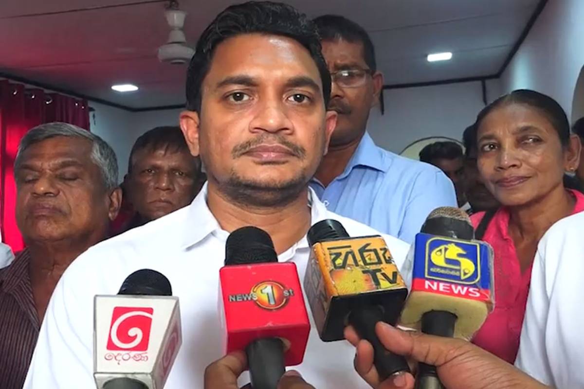 ஆட்சியைக் கவிழ்க்க பாதாளக் குழுவுடன் இணைந்து எதிர்க்கட்சியினர் கனவு! சதுரங்க அபேசிங்க குற்றச்சாட்டு | Serious Attempt To Overthrow The Regime ஆட்சியைக் கவிழ்க்க பாதாளக் குழுவுடன் இணைந்து எதிர்க்கட்சியினர் கனவு! சதுரங்க அபேசிங்க குற்றச்சாட்டு | Serious Attempt To Overthrow The Regime