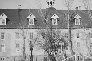 கனடாவில் மீண்டும் பூர்வக்குடி மாணவர்களின் கல்லறை கண்டுபிடிப்பு