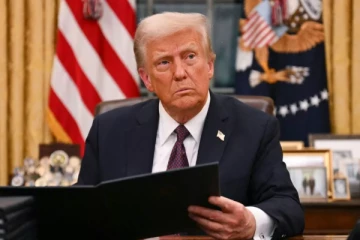 அமெரிக்க இராணுவத்தை மறுசீரமைக்கும் ட்ரம்ப்