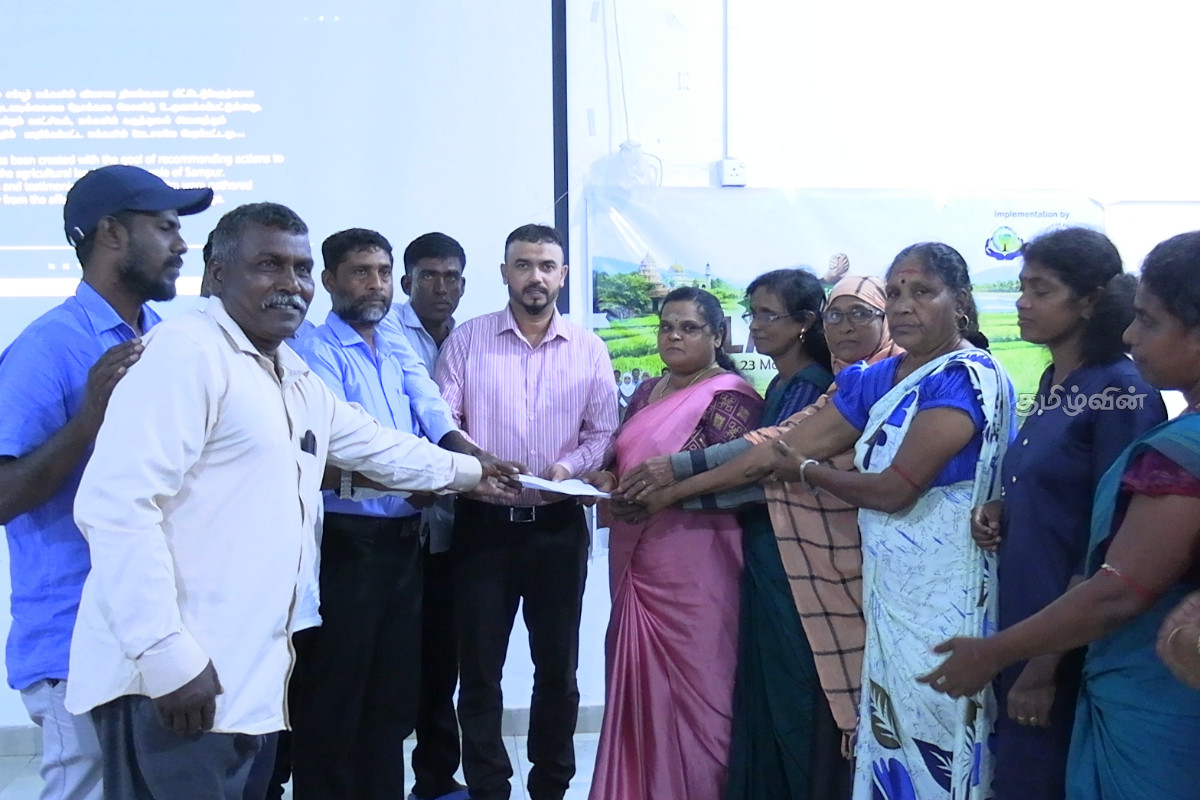 கிழக்கில் அபரிக்கப்பட்ட காணிகளை மீள விடுவிக்குமாறு கோரிக்கை | Request To Release Confiscated Lands In The East