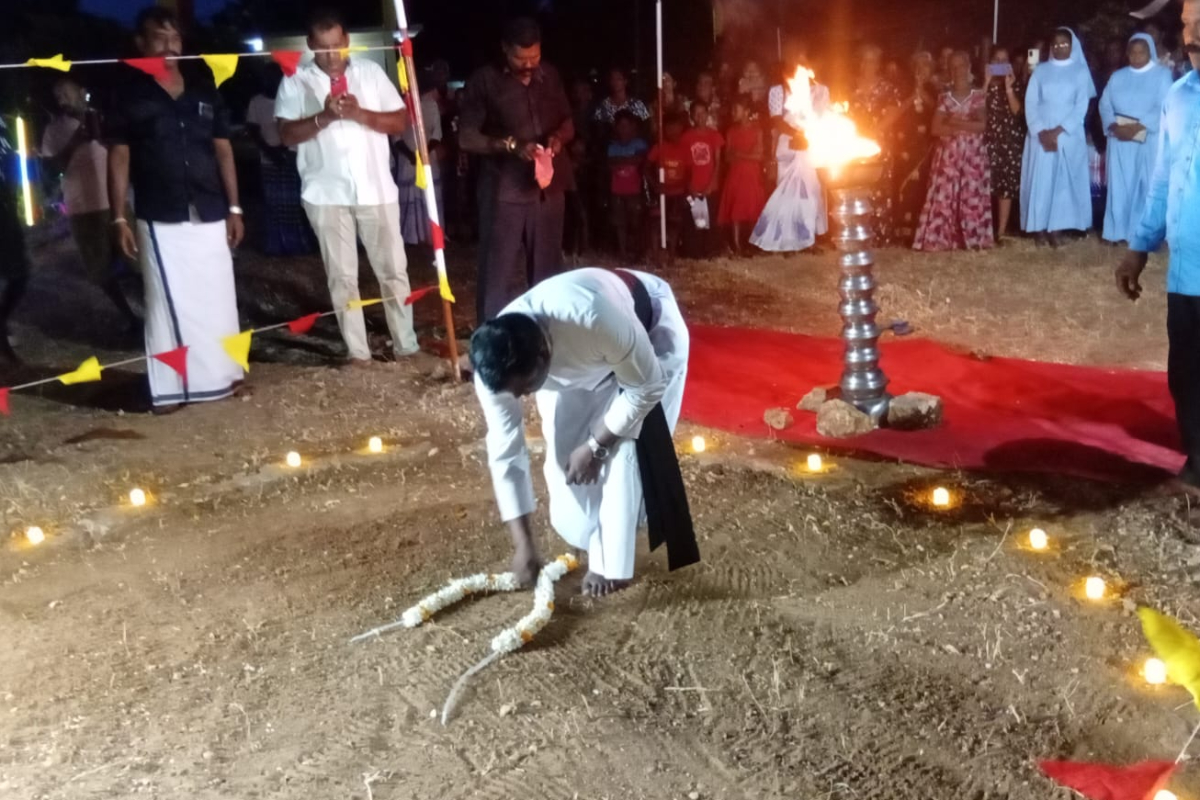 மண்டைதீவு படுகொலையின் 36 ஆவது ஆண்டு நினைவு நாள்! கண்ணீரில் நனைந்த படுகொலையின் நினைவிடம்! | 36Th Memorial Day Mandaitivu Massacre
