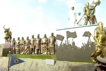 குடியரசு தின விழா - டெல்லியில் நிரகாரிக்கப்பட்ட அலங்கார ஊர்திகள் சென்னையில் அணிவகுப்பு