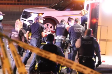 கனடாவில் மீண்டும் ஒரு கத்திக்குத்து சம்பவம்: இளம்பெண் உட்பட குற்றவாளிகளைத் தேடும் பொலிசார்...