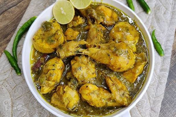 ஊட்டி பாணியில் காரசாரமான கிரீன் சில்லி சிக்கன்... அப்படி செய்து அசத்துங்க! | Ooty Special Green Chilli Chicken Recipe