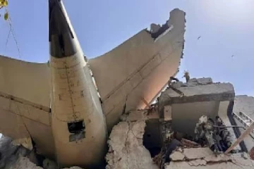 விபத்து நடைபெற்ற விமானத்தில் 2 மணி நேரத்திற்கு முன்பு பயணித்த பயணி முன்கூட்டியே எச்சரிக்கை