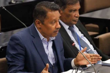 මහජන උපයෝගීතා කොමිසම දෙකට කැඩෙයි