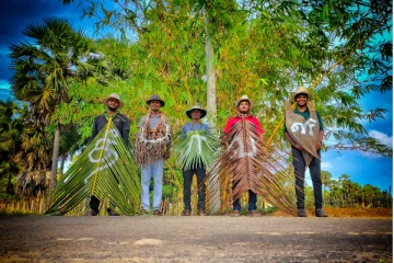 யாழில் கொண்டாடப்பட்ட தீபாவளி!! அலையெனத் திரண்ட மக்கள்