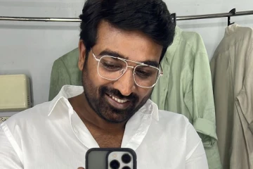 ஒல்லியாக மாறிய விஜய் சேதுபதியின் லேட்டஸ்ட் புகைப்படம்.. அசரவைக்கும் லுக்