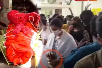 கையில் செம்புடன் கணவருக்கு இறுதி காரியம்! மீனா வித்யாசாகரை வேண்டாம் என்று கூறியது தெரியுமா?