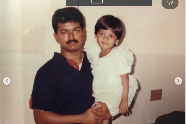 விஜய் கையில் இருக்கும் இந்த குழந்தை இப்போ என்ன பண்றாங்கனு தெரியுமா? | Do You Know Who This Child Vijay Is Holding விஜய் கையில் இருக்கும் இந்த குழந்தை இப்போ என்ன பண்றாங்கனு தெரியுமா? | Do You Know Who This Child Vijay Is Holding