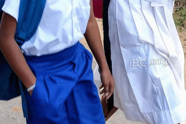 பாடசாலை மாணவர்களுக்கு இலவச சீருடை - வெளியான தகவல் | Moe Says China Gov School Uniform For Next Year