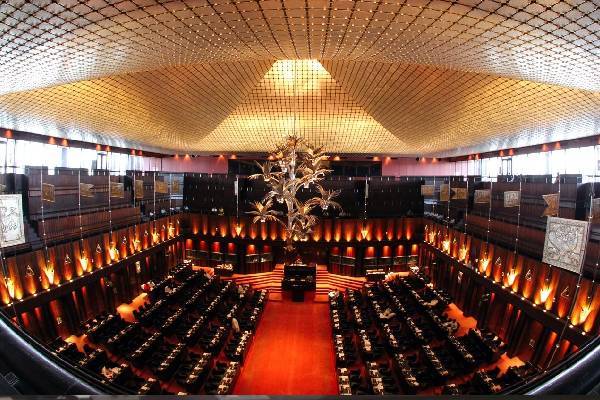 கஜேந்திரகுமாருக்கு எதிரான அர்ச்சுனாவின் கடும் விமர்சனம்! இடத்தை மாற்றுமாறு சபையில் குழப்பம் | Gajendrakumar Ramanathan Archchuna