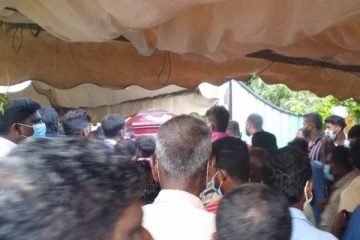 ஆயிரக்கணக்கானோரின் கண்ணீருக்கு மத்தியில் விடைபெற்றார் பாலசுந்தரம்