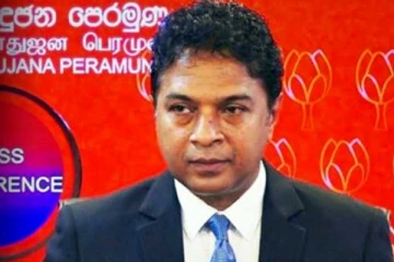 எம்மை அடிமைகள் என அழைப்பது பெருமைக்குரிய விடயம்; சாகர காரியவசம்!