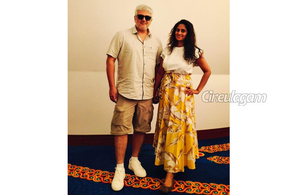 ஷாலினியை தாண்டி வளர்ந்த அஜித்தின் மகள்!! லேட்டஸ்ட் குடும்ப புகைப்படம் | Ajith Latest Family Photo ஷாலினியை தாண்டி வளர்ந்த அஜித்தின் மகள்!! லேட்டஸ்ட் குடும்ப புகைப்படம் | Ajith Latest Family Photo