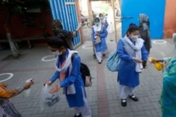 கொரோனா மின்னல் வேகத்தில் பரவுகிறது - மத்திய அரசு என்ன செய்ய வேண்டும்?