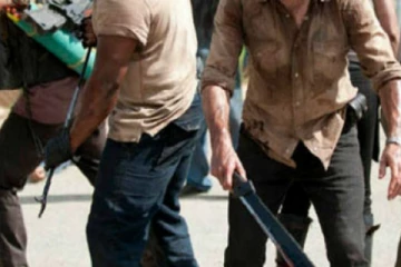 யாழில் வாள்வெட்டு: இளைஞர் ஒருவர் படுகாயம்