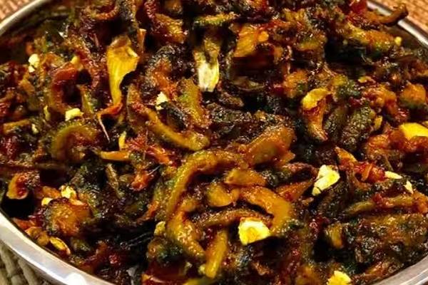 கசப்பே இல்லாத ஆந்திரா ஸ்டைல் பாகற்காய் பூண்டு மசாலா - ரெசிபி இதோ | Andhra Style Bitter Gourd Garlic Masala Recipe