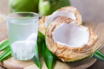 சர்க்கரை நோயாளிகள் இளநீர் குடிக்கலாமா? பலரது குழப்பத்திற்கு பதில் இதோ