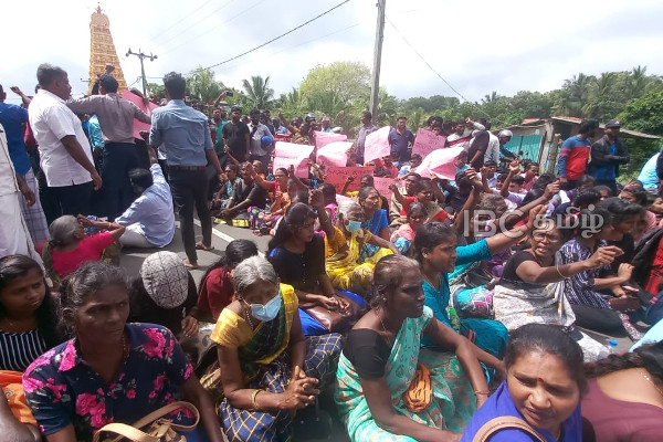 சிங்கள பேரினவாதத்தின் அடாவடி முற்றுப்பெறாவிட்டால் வடக்கு கிழக்கு எங்கும் தொடர் போராட்டம்! | Sri Lanka Jaffna Protest Universty Student Army Sl