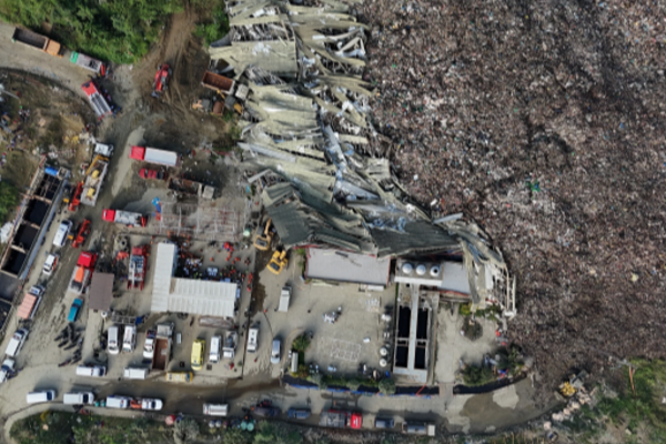 பிலிப்பைன்ஸில் இடிந்து விழுந்த குப்பை மேடு! | Garbage Dump Collapsed In The Philippines