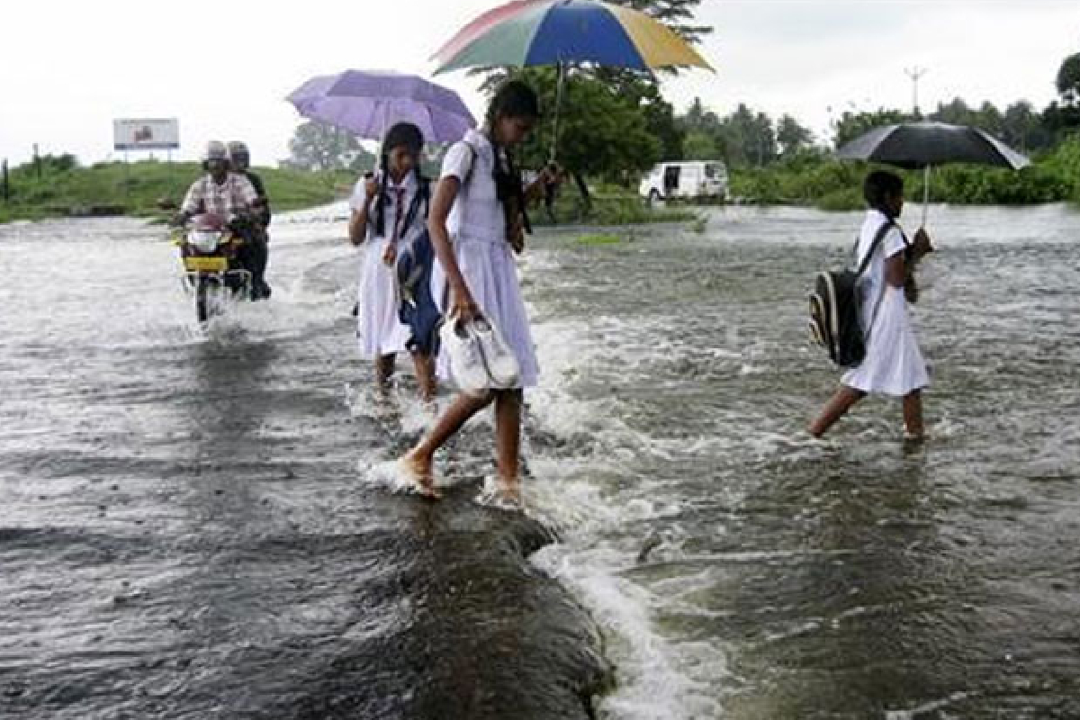 தொடரும் சீரற்ற வானிலை; 6 பாடசாலைகளுக்கு விடுமுறை! | Schools Closed Flood Kegalle Sri Lanka தொடரும் சீரற்ற வானிலை; 6 பாடசாலைகளுக்கு விடுமுறை! | Schools Closed Flood Kegalle Sri Lanka