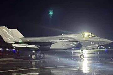 வீழ்த்தப்பட்ட அமெரிக்காவின் அதிநவீன போர் விமானம் ; மிரளவிடும் ஈரான்