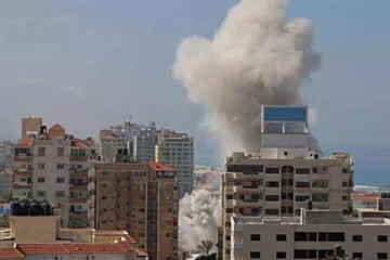 இஸ்ரேலின் தாக்குதலில் பற்றி எரியும் லெபனான்!