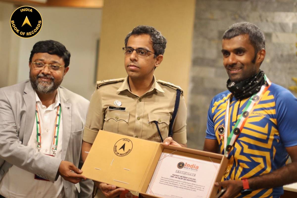 பிரித்தானியா நாடாளுமன்றத்தில் கௌரவிக்கப்பட்ட தமிழ்நாட்டு நபர் - என்ன காரணம்? | Uk Parliament Honours Coimbatore Man For Cycling