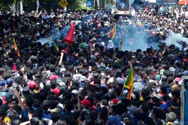 இலங்கையின் போராட்ட உக்கிர நிலை தொடர்பில் பெப்ரல் அமைப்பு விடுத்துள்ள அறிக்கை! - ஐபிசி தமிழ்