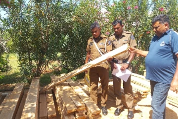 தேக்கு மரப்பலகை கடத்தல்:பொலிஸாரின் அதிரடி நடவடிக்கை(Video)