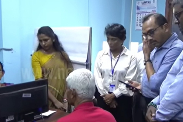 ஓட்டுநர் உரிமத்தைப் புதுப்பிக்க 7 நிமிடம் | 7 Minutes To Renew Your Driver S License