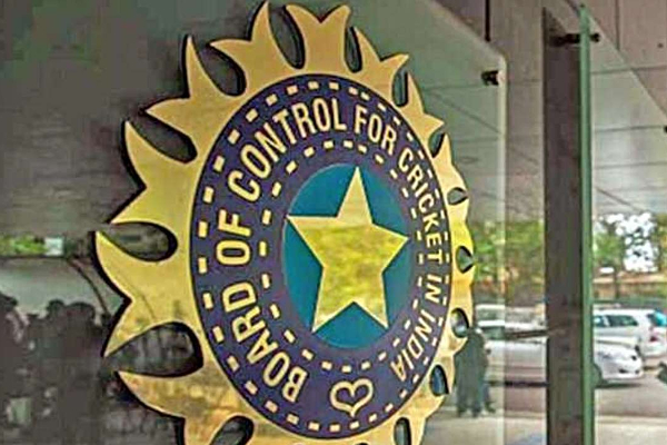 இந்திய வீரர்களுக்கு கொரோனா தொற்று உறுதி..மாற்று வீரர்களை அதிரடியாக களமிறக்கும் பிசிசிஐ - தமிழ்நாடு