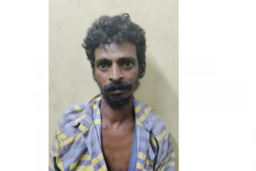 சென்னையில் நியாயவிலைக் கடை பூட்டை உடைத்து ரூ.7 லட்சம் கொள்ளை... சிசிடிவி மூலம் பிடிபட்ட குற்றவாளி...