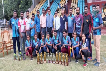 விளையாட்டு விழாவில் சாத்தித்த யாழ்,முல்லைத்தீவு அணிகள்!
