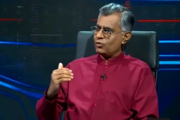 ‘ජවිපෙ දේශපාලන ව්‍යාපෘතියක් හරහා රාජ්‍යය පාලනයට යයි’ - පාඨලීගෙන් භයානක හෙළිදරව්වක් [VIDEO]