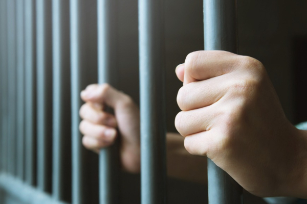 சிறைக்குள் திடீர் சோதனை ; பொலிஸாருக்கு அதிர்ச்சி கொடுத்த கைதிகள் | Sudden Raid At Manna Ramesh S Prison Cell சிறைக்குள் திடீர் சோதனை ; பொலிஸாருக்கு அதிர்ச்சி கொடுத்த கைதிகள் | Sudden Raid At Manna Ramesh S Prison Cell