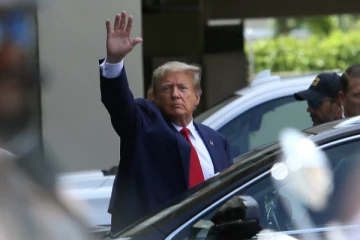 20 நிமிடங்கள் சிறையில் இருந்த டிரம்ப்