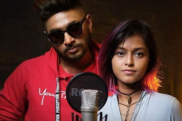 யார் இந்த இலங்கை சிங்கள பெண்? ஒரே பாடலில் இளம் வைரல் நாயகியான அதிசயம்... | Yohani Who Sung Manike Mage Hithe Song