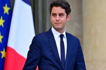 பிரான்ஸில் இதுவே முதன்முறை: புதிய பிரதமராக 34 வயதான கேப்ரியல் அட்டல்!