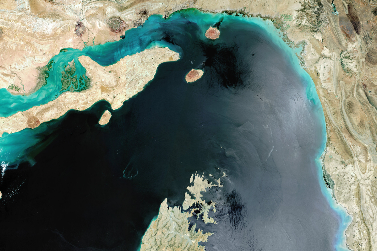 ஈரானிய துறைமுகங்களின் முற்றுகைக்கு ஆதரவில்லை : பிரித்தானியா அதிரடி அறிவிப்பு | Uk Not Supporting Blockade Of Iranian Ports ஈரானிய துறைமுகங்களின் முற்றுகைக்கு ஆதரவில்லை : பிரித்தானியா அதிரடி அறிவிப்பு | Uk Not Supporting Blockade Of Iranian Ports