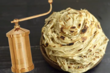 Layer parotta: இடியாப்ப அச்சு போதும்.., சுலபமாக லேயர் பரோட்டா செய்யலாம்