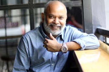 கோலாகலமாக நடந்த இயக்குனர் வெங்கட் பிரபுவின் பிறந்தநாள் கொண்டாட்டம்- கலக்கல் புகைப்படங்கள்