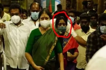 ஜெயலலிதாவுக்கு நிழலாக சசிகலா இருந்தது போல சசிகலாவுக்கு நிழலாக வலம் வரும் இந்த பெண் யார்? புகைப்படத்துடன் வெளிவந்த உண்மை