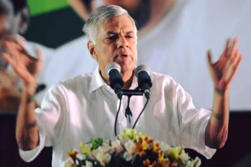 දැන් තෙල් ගේන්න ඕන සමාගමකට පුළුවන් - අගමැති රනිල්