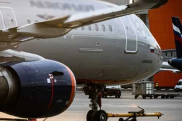 කටුනායක ගුවන්තොටුපොළේ රදවා තබාගෙන තිබෙන අර්බුදයක් වුන ගුවන්යානය..